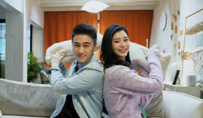 奚梦瑶：母凭子贵嫁豪门，与窦骁绯闻惹争议，她能否坐稳贵妃之路