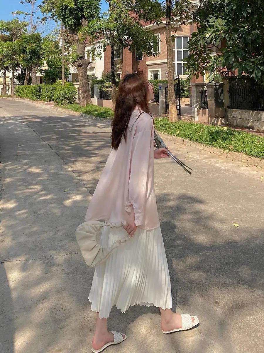 百褶裙怎样搭配最漂亮,百褶裙怎样搭配减龄又好看