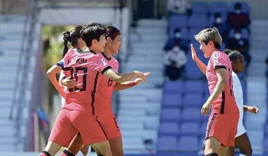 女足亚洲杯决赛在即，韩国网友鞭尸国足：被揍到躲在女人后面