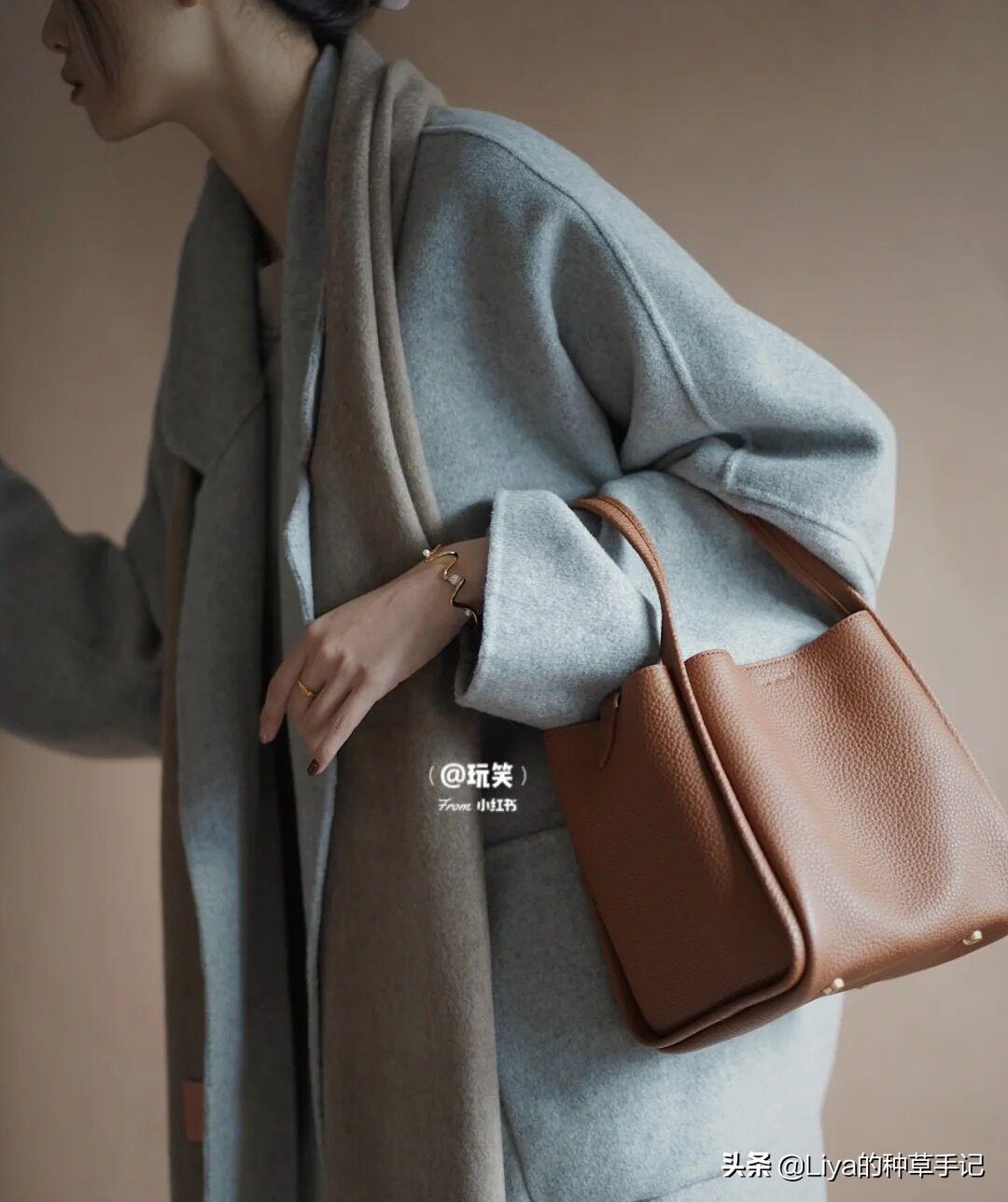 这5款包包背出去一定会被夸好看,你的包包该换了这4款百搭又好看