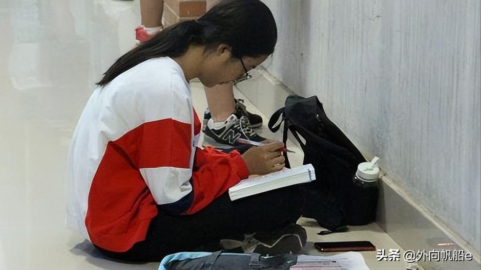 学生遇到困难挫折缺乏自信怎么办,如何让学生克服畏难情绪