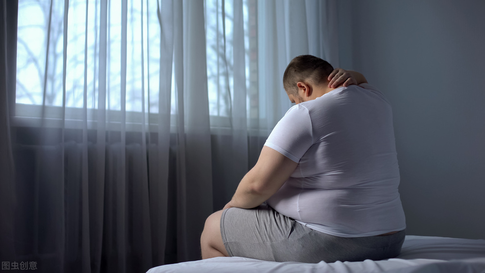 男子从280斤减到140斤自创减肥法,150斤怎么减肥到90斤最快要多久