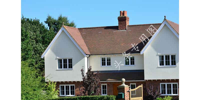 未婚老伴工资12500，却说只有2500，儿子告诉我真相我哭了