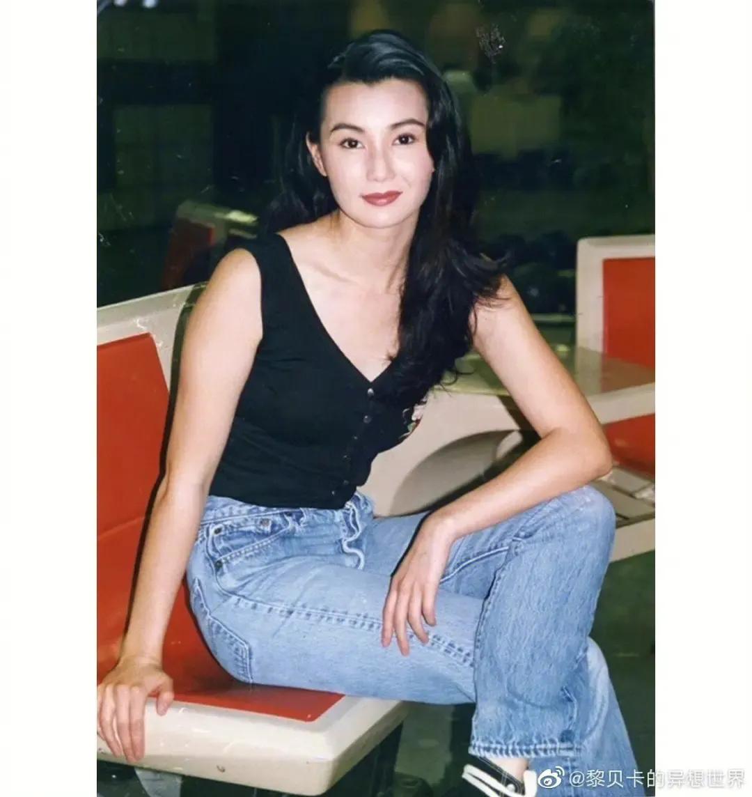 赵丽颖荣登亚洲十大女神榜第一名,中国十大明星女神