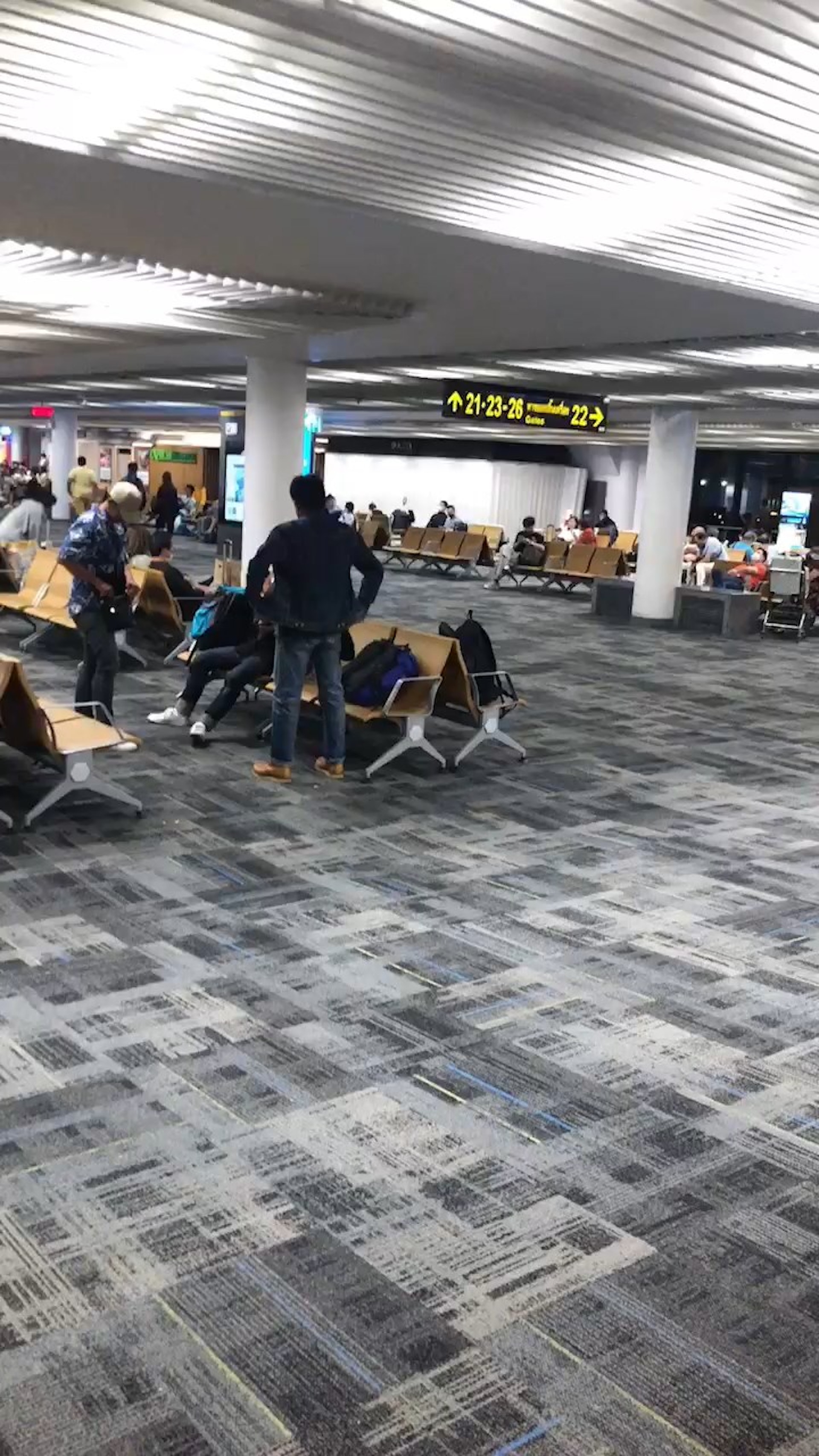 女网红在泰国被绑架,女网红泰国遭遇绑架