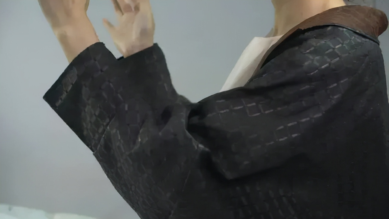 旗袍经典面料,永不过时的旗袍面料