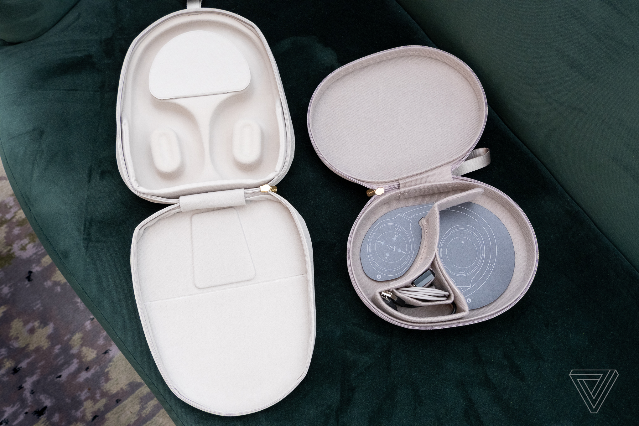 索尼头戴式降噪耳机wh-1000xm5,苹果耳机airpodspro2和索尼wh-1000xm5