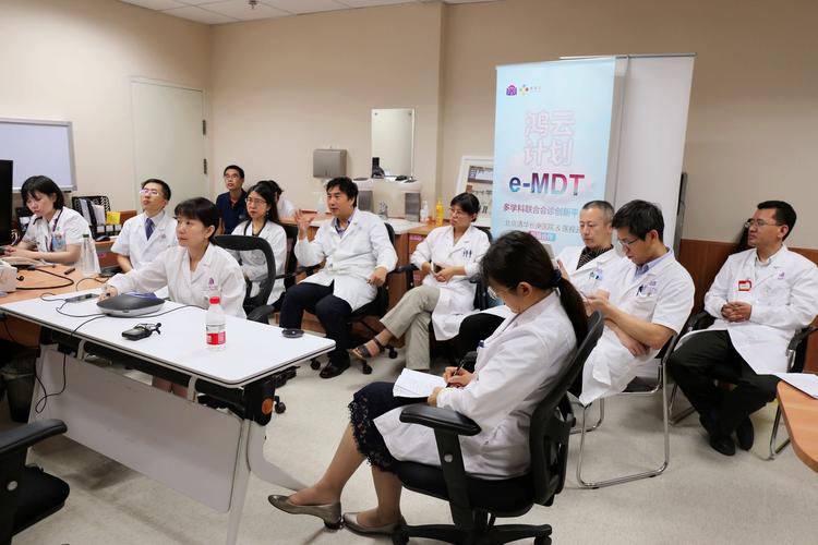 放弃治疗癌症的父亲被网友骂,省医院主任父亲患癌症放弃治疗