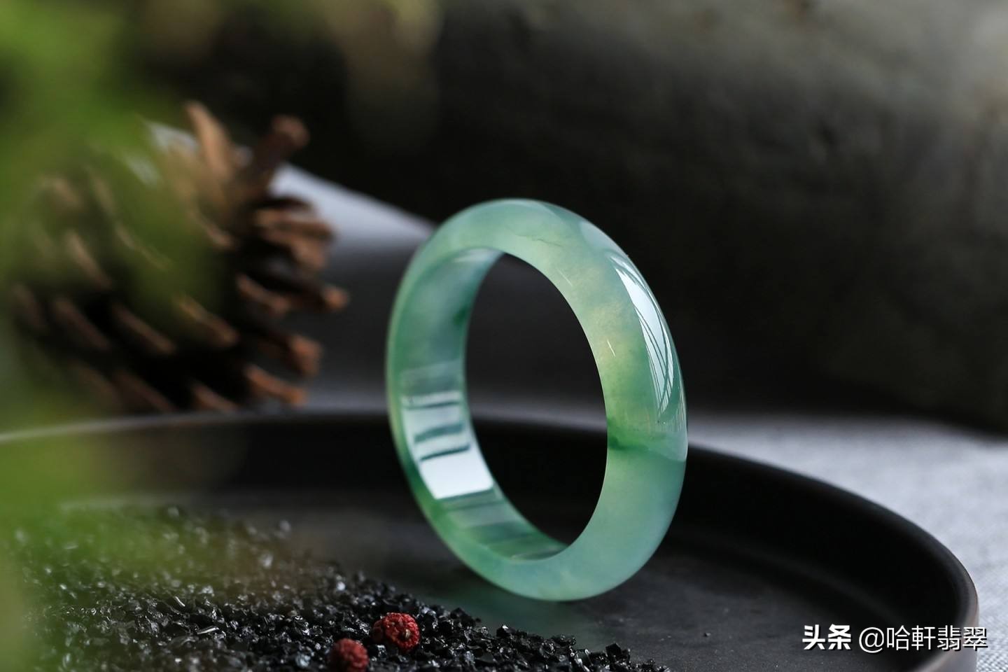 缅甸翡翠价格最新政策,缅甸翡翠价格比国内便宜