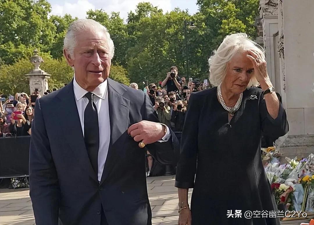 卡米拉枕边风：查尔斯国王不想退位，效仿女王直到生命最后一息。