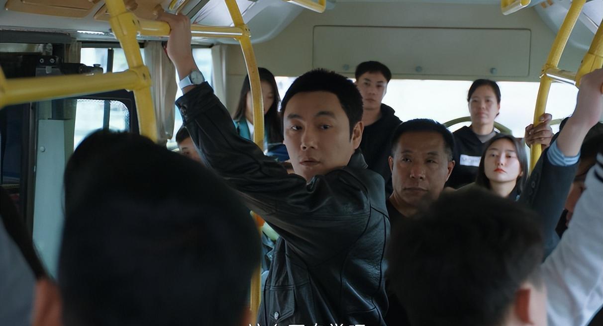 秦昊新剧床戏镜头太多被投诉，尺度大儿童不宜，网友怒骂很荒唐