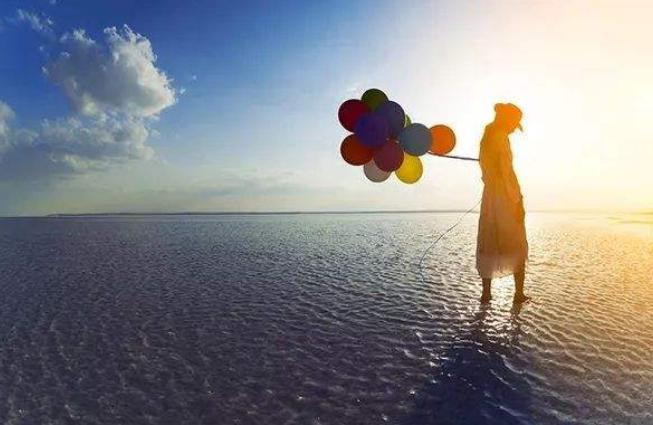 面对瞧不起你的人视频,对待瞧不起你的人怎么回击