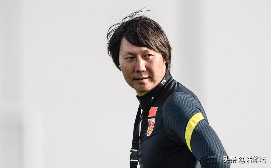 像一场梦!国足和李铁缘尽缘散:战绩口碑皆墨,足协也没必要喊冤