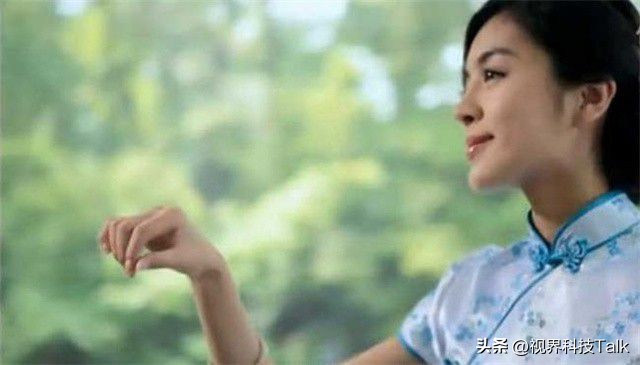 她，混迹上流社会，买300万豪宅，用美貌换17亿，却是惊天*局骗**？