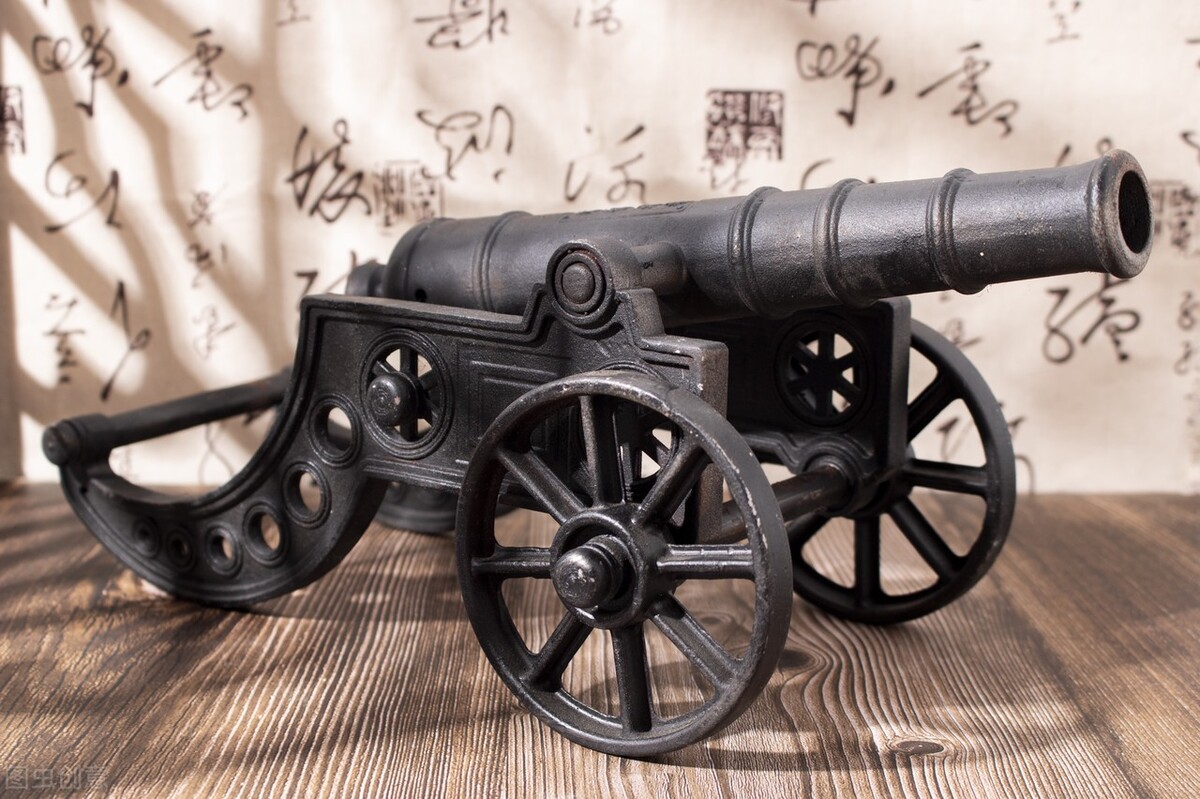 为什么指南针指的是北面,指南针指向北方为什么叫指南针