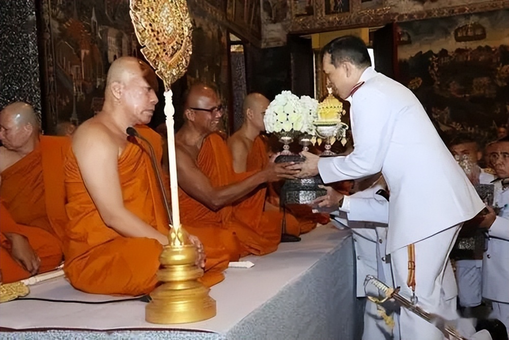 “性从业者”泛滥成灾，依靠桃色产业生存的泰国，如今现况如何？