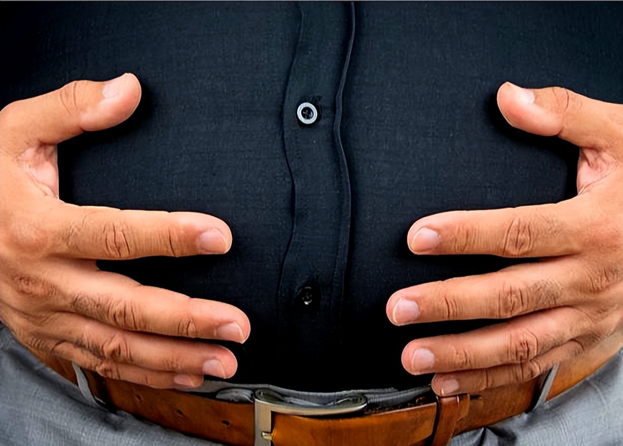 广场舞导致肠梗阻,跳广场舞小肚子疼怎么回事