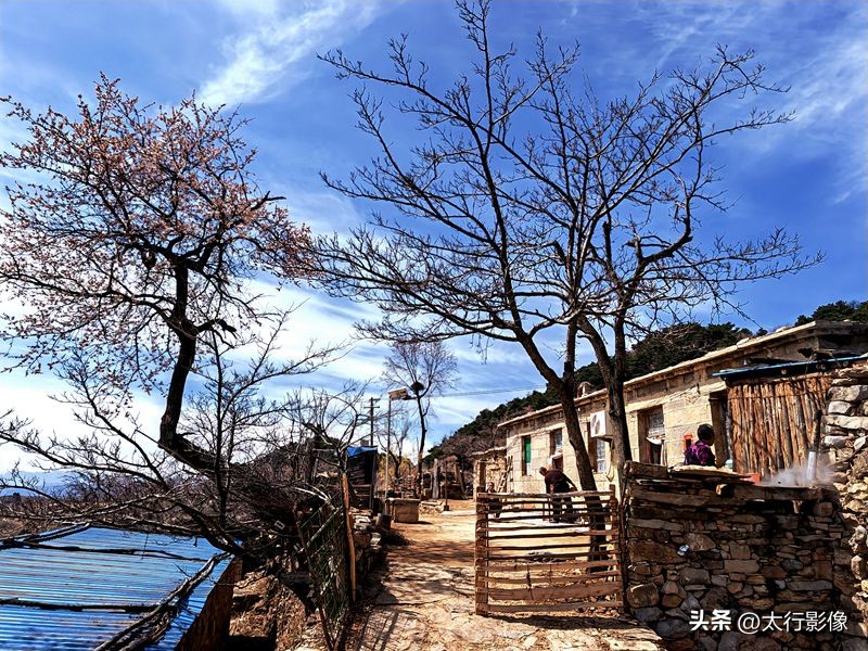 山西太行山大峡谷风景区拍照打卡,南岭太行山