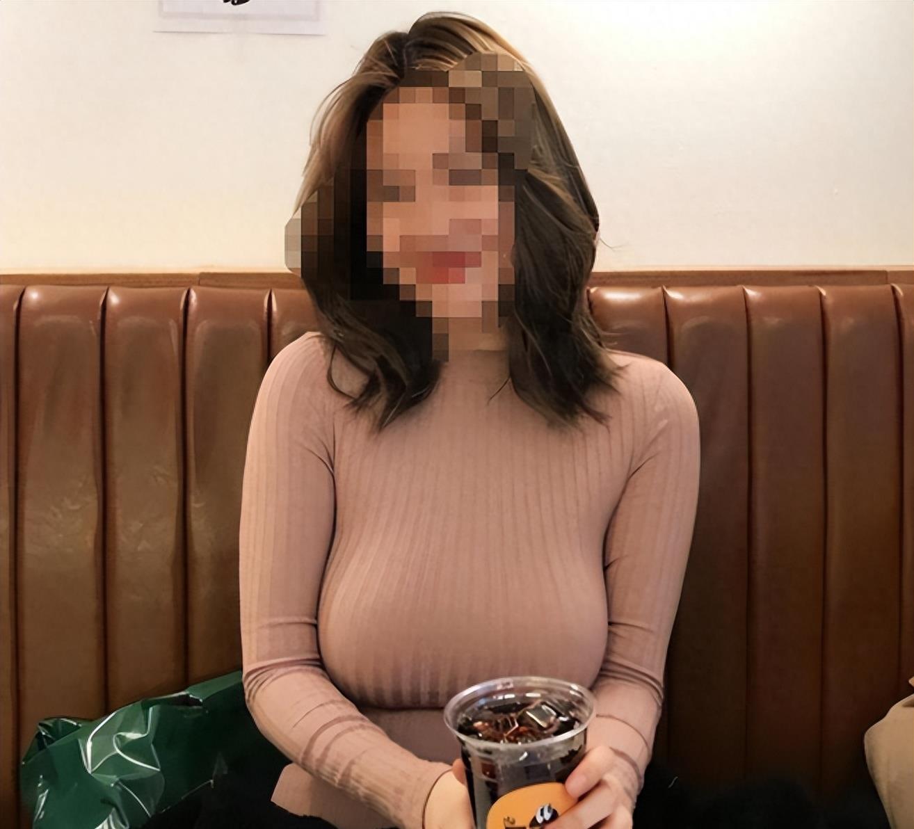 女子偷情在家中被发现半裸，他跳窗逃走，很多男士伸出了援助之手