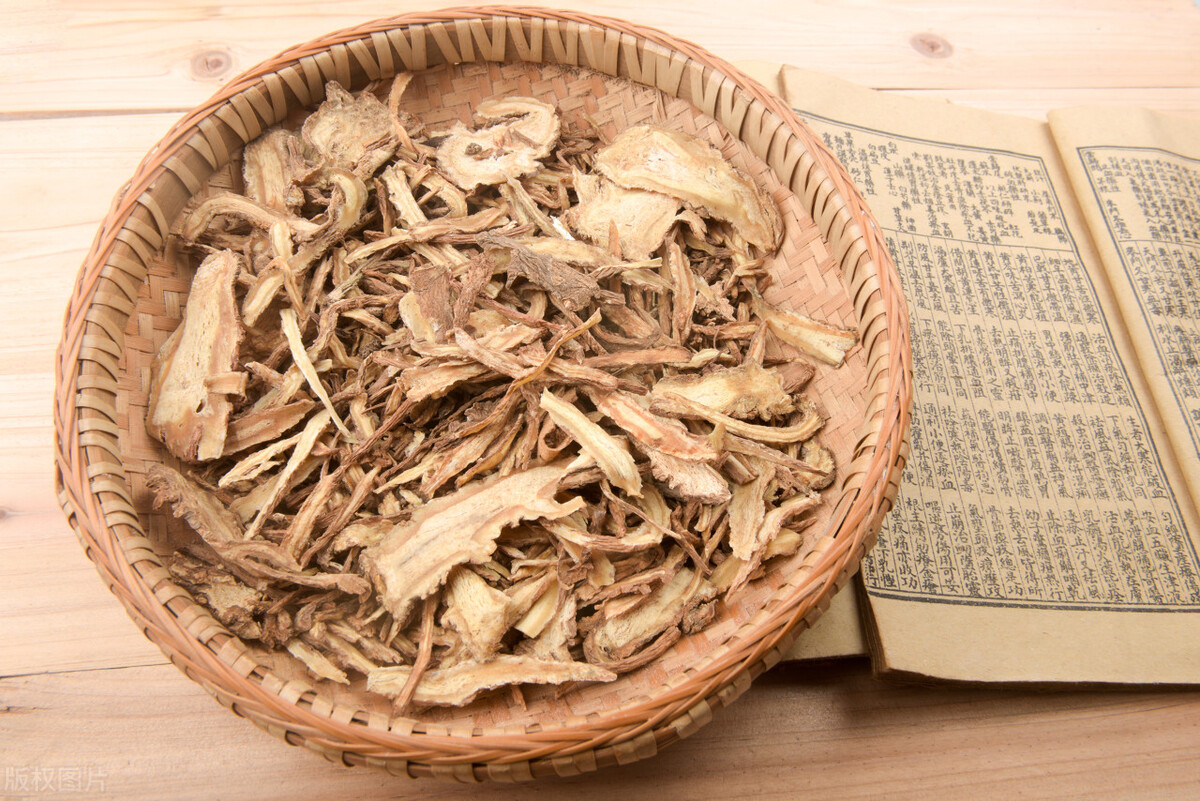 月经量大肚子疼的厉害,月经多肚子鼓