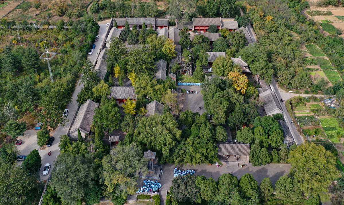 国内人气最旺的十大宗教名山,国内人气最旺十大名山