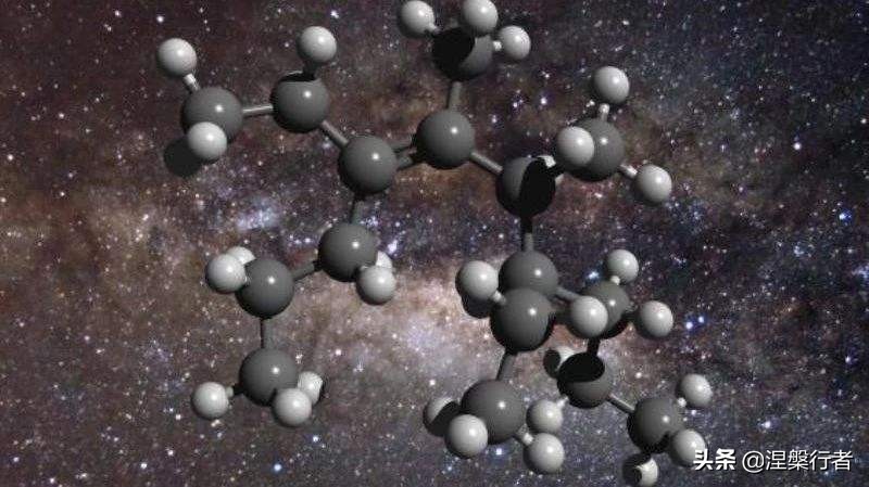 天生畸形却拥有传奇一生，被称为外星人的富勒，他的发明超越时代