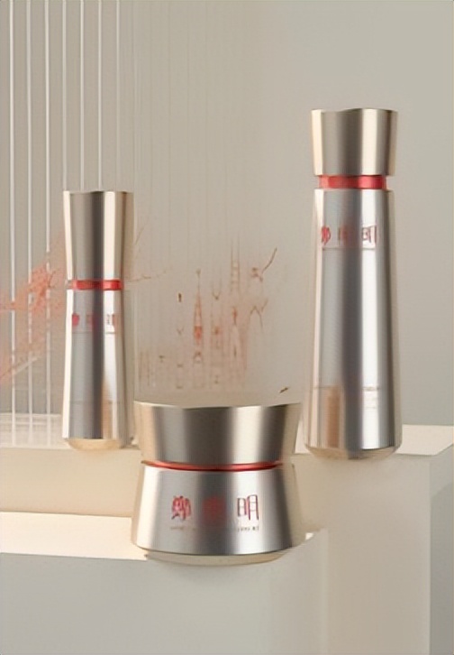 郑明明山茶花精颜套组效果怎样,郑明明山茶花保湿喷雾