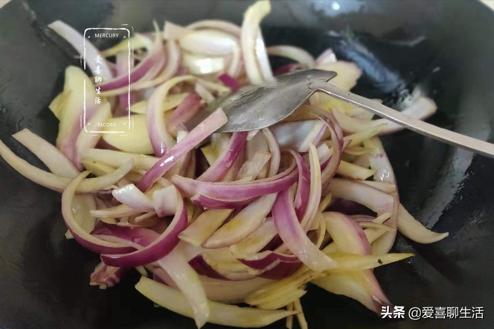 冬季吃鱼吃肉不如吃它，高铁高蛋白，气血不足多吃点，炒着吃最嫩