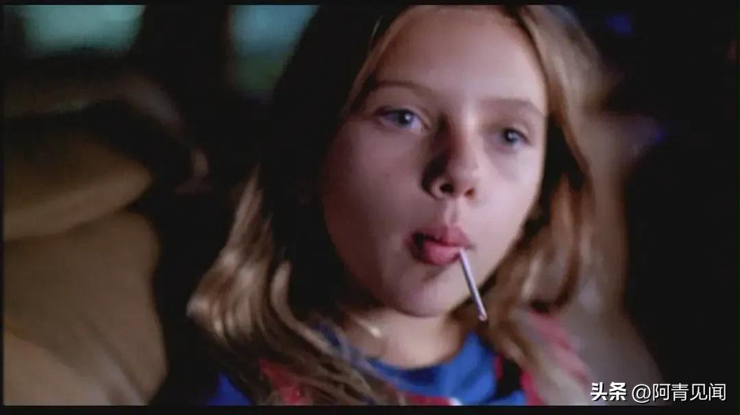 黑寡妇斯嘉丽约翰逊动图,黑寡妇斯嘉丽约翰逊主演的影片