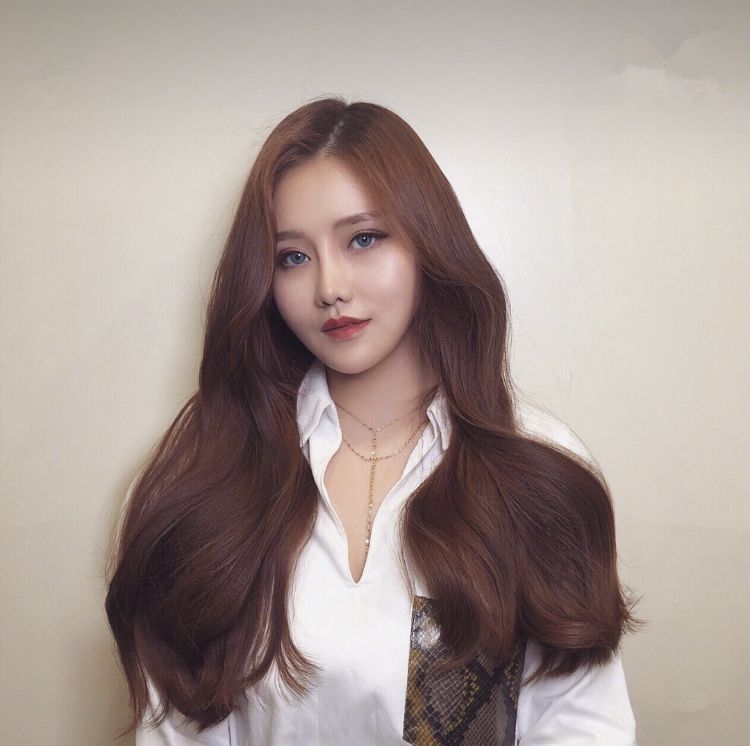 黄棕头发再染什么颜色能压住黄发,发色选择衬托肤色的棕发