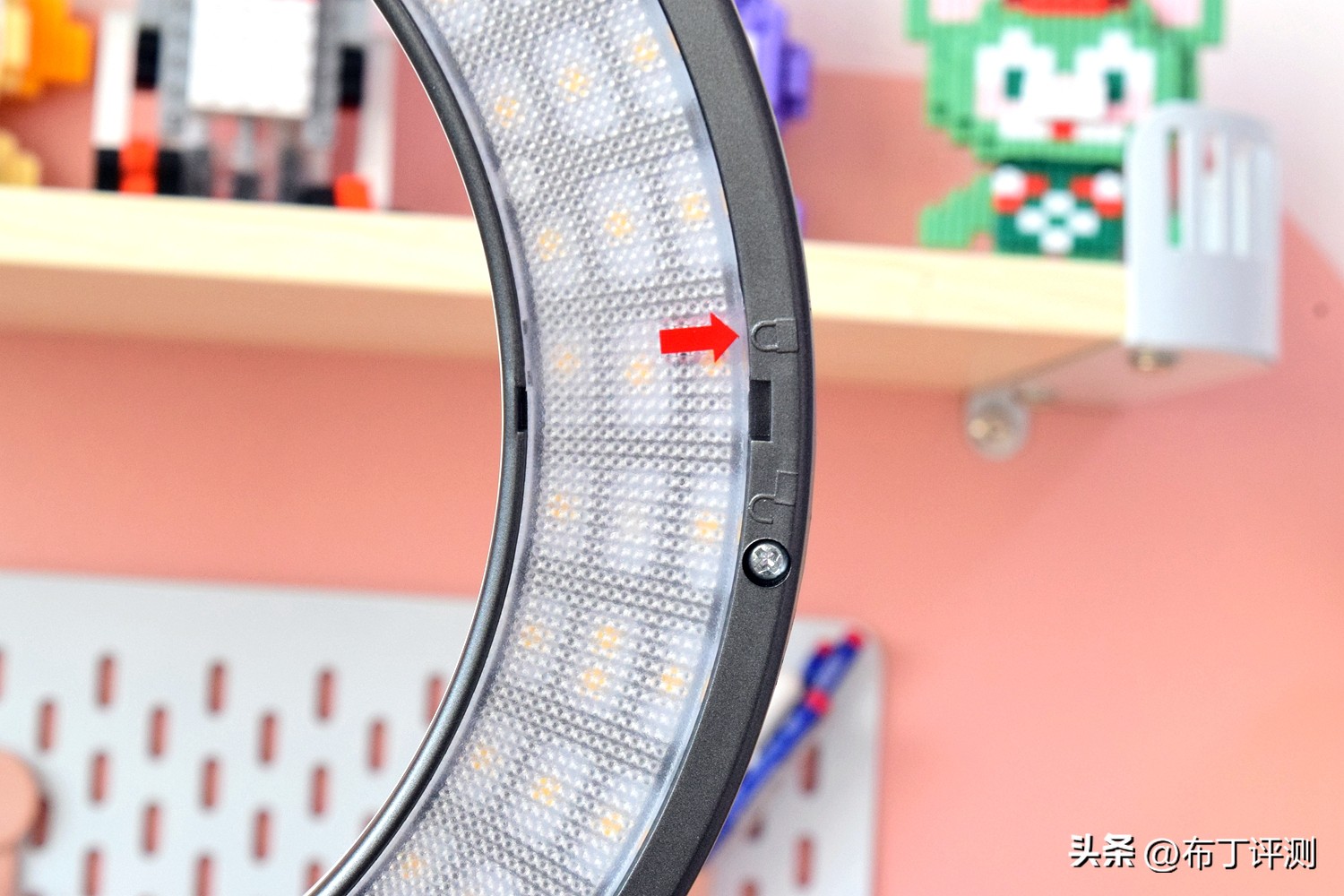 台灯的选择预防近视,NIR红光护眼灯技术