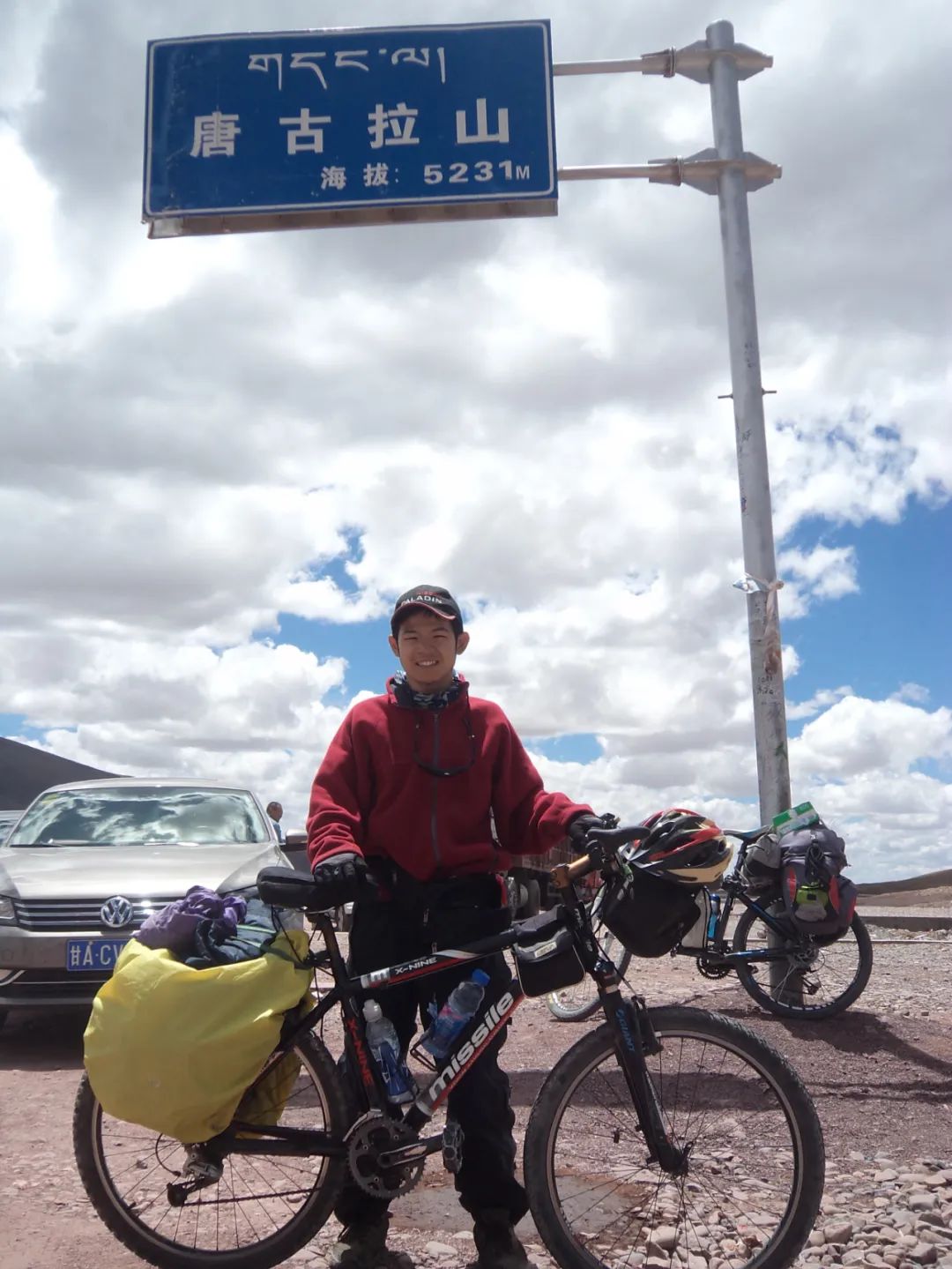 历史地理学博士，8次骑行入藏，走过中国333个地级市1800个县区