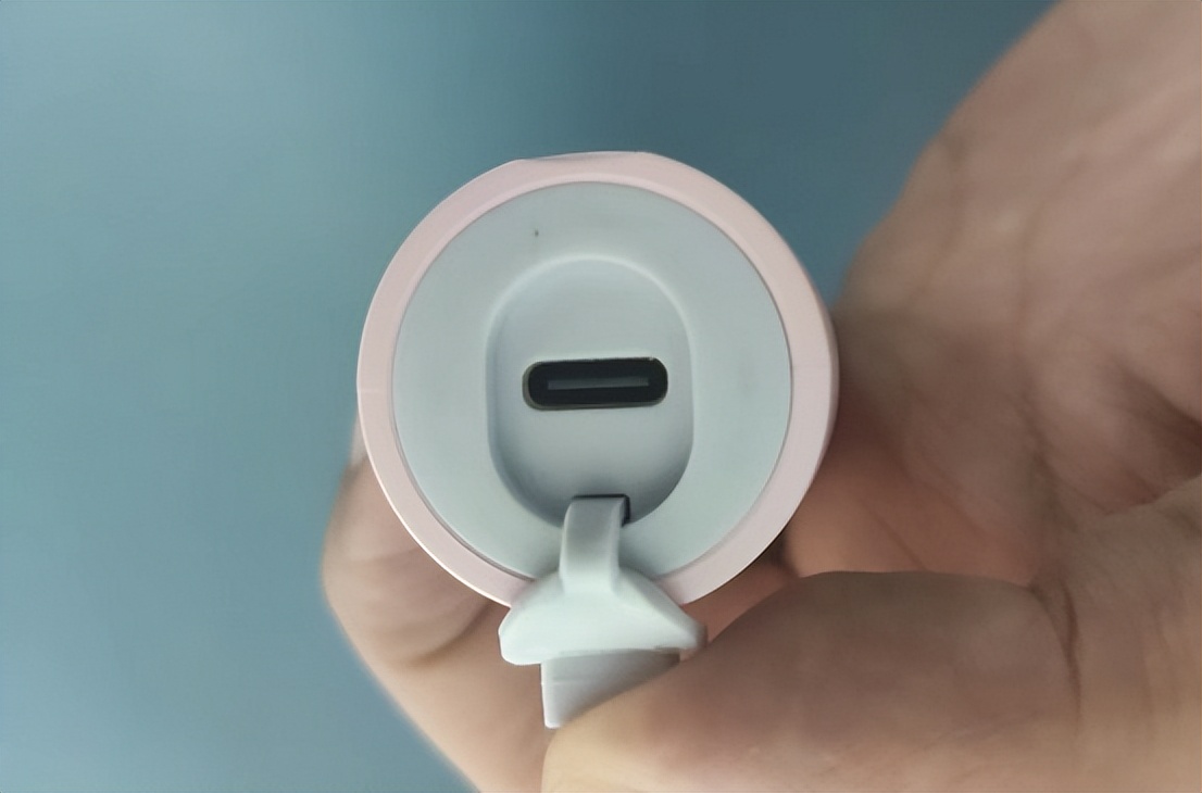 儿童狮王声波牙刷对比飞利浦测评,艾优和飞利浦电动牙刷测评儿童