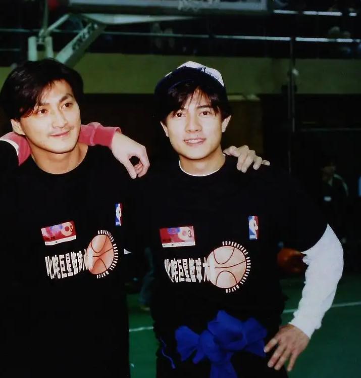 62岁何家劲有女儿吗,何家劲的一生年轻童年是怎么过的