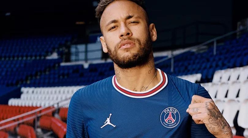 足坛最贵十大转会费,世界足坛最成功的十大转会