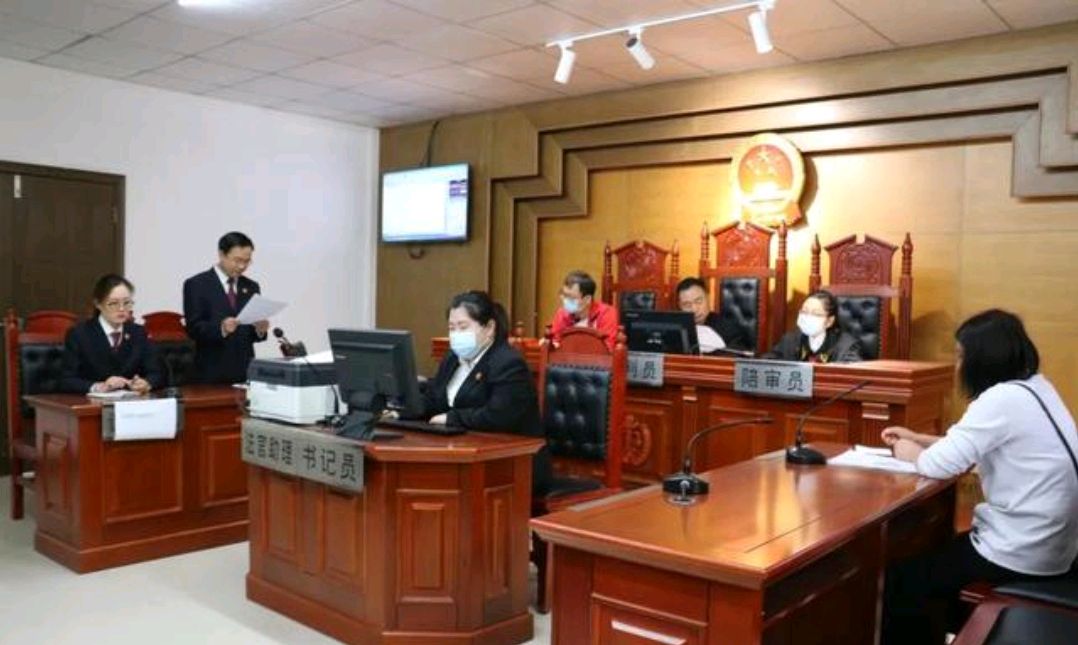 河里捞红虫赚钱吗,捞红虫一天能赚一万元