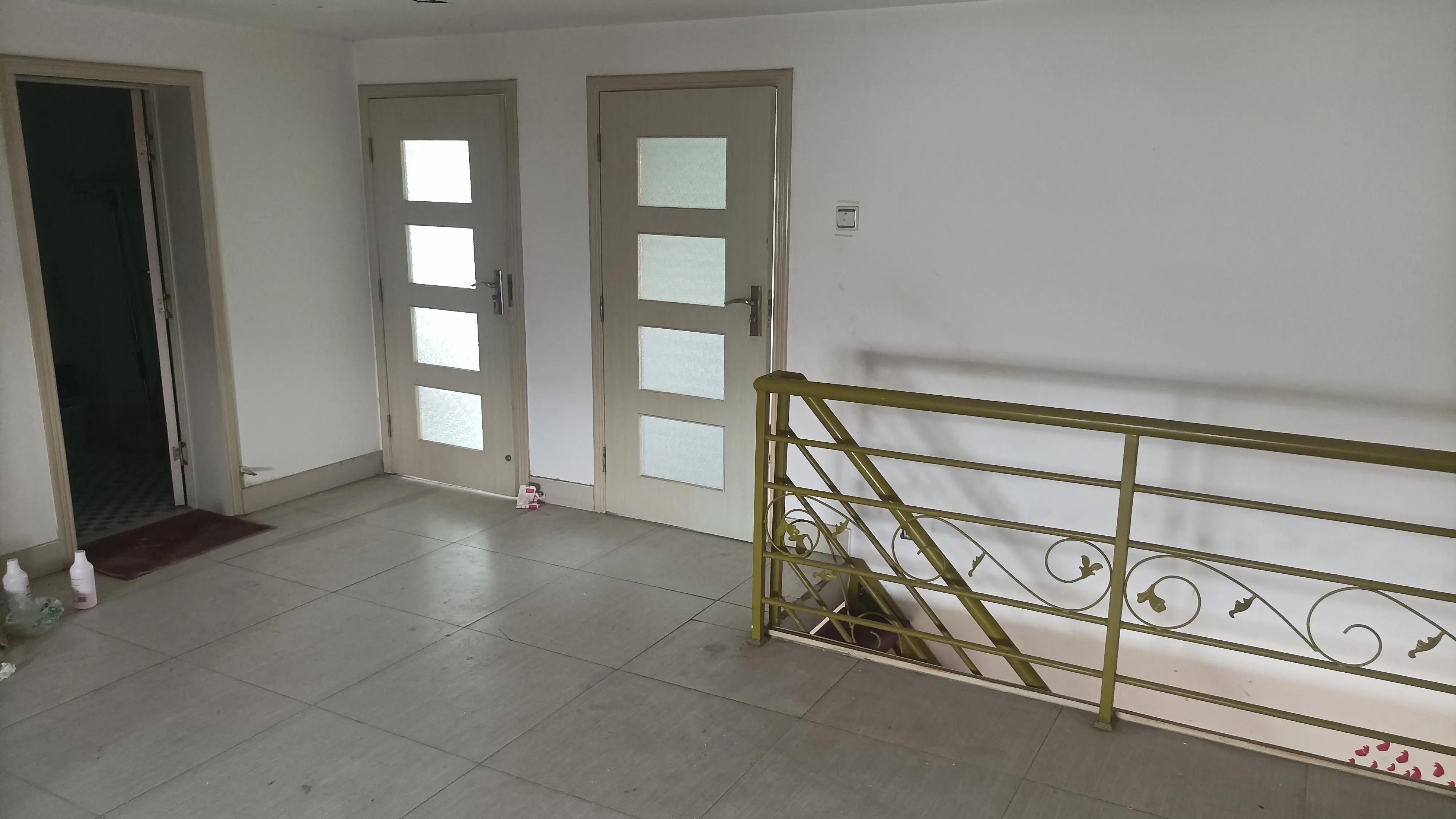 我，18年在潍坊花55万买的二手房，面积比别人多一倍，朋友羡慕了