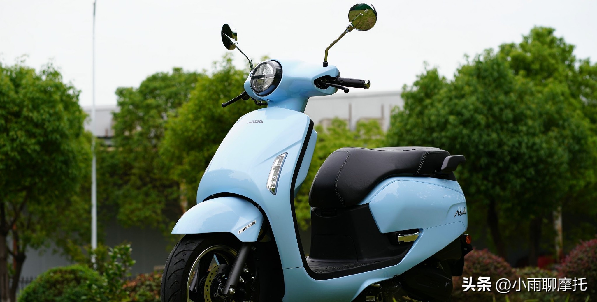 方形大灯复古摩托车,125踏板复古车型目前有哪些