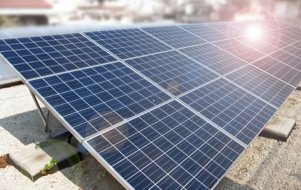 利用4,4’-N,N’-二咔唑-联苯对MoO3进行N型掺杂的研究