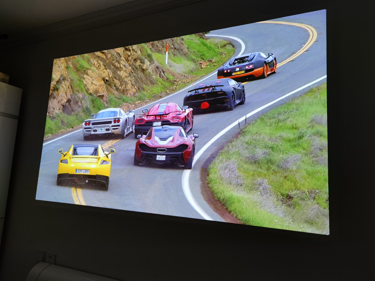 AOCK1S激光投影：4500ANSI不虚标，还豪配帝瓦雷音响，配置很顶！