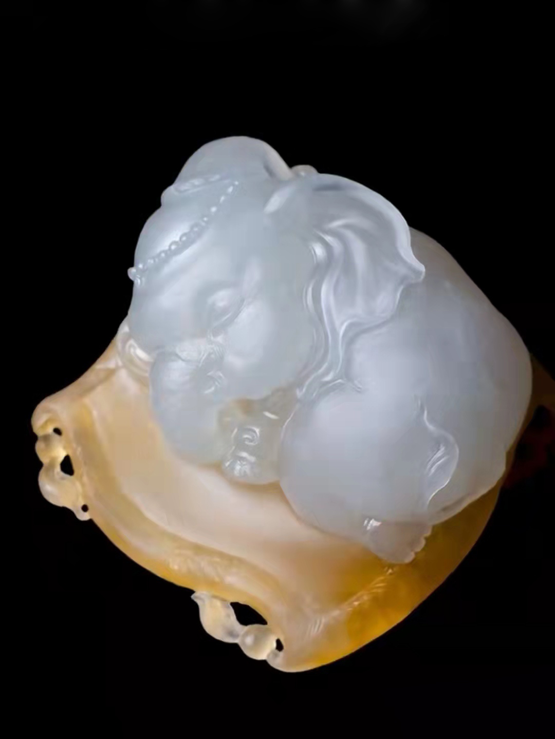 翡翠黄色原皮雕刻,黄色翡翠雕刻效果图