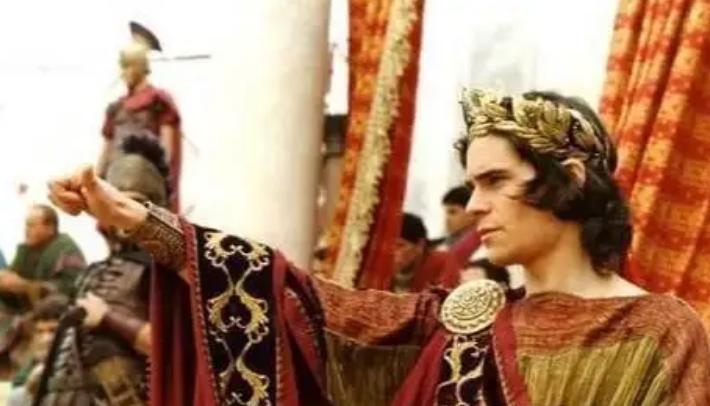 罗马臭名昭著的皇帝尼禄,罗马皇帝尼禄为什么要杀妻