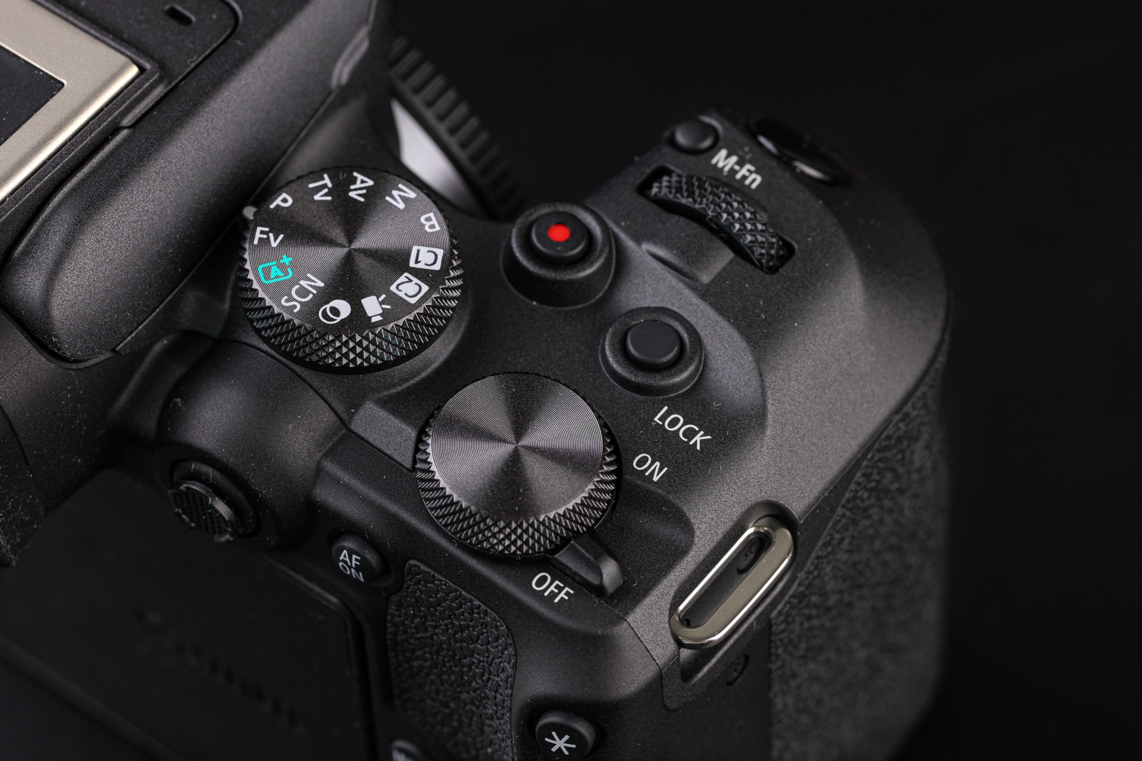 佳能eosr10实拍效果,佳能eosr10怎么样