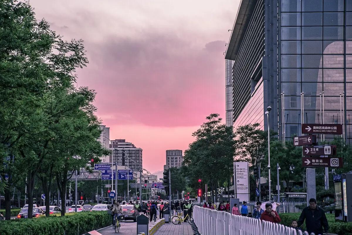 住宅小区曾经有坟场有影响吗,小区专门放骨灰的房子