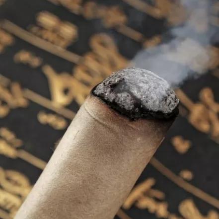 没有钱又生病了怎么办,没有钱怎么保命