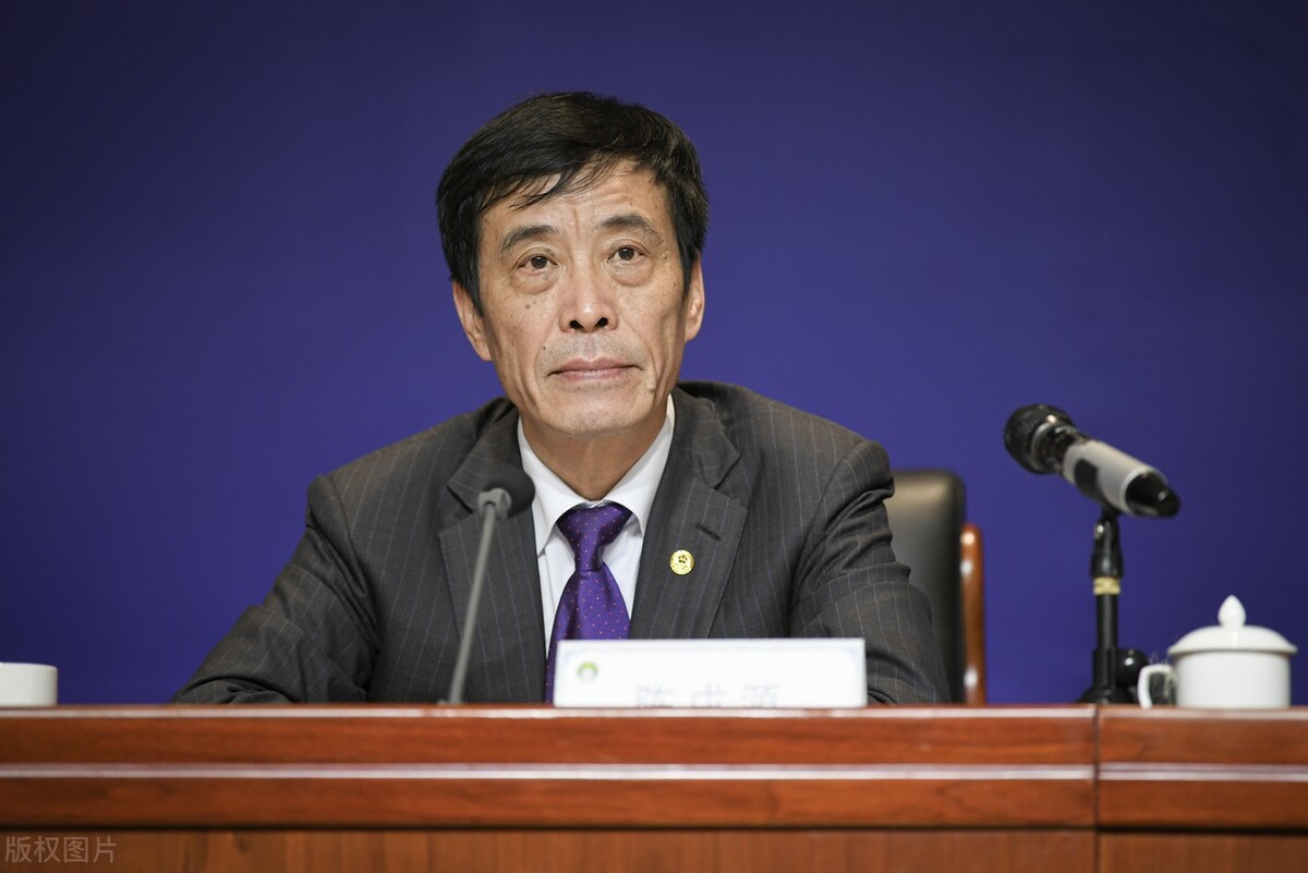 武汉三镇撕破脸！炮轰中国足协，陈戌源震怒，中超豪门面临重罚