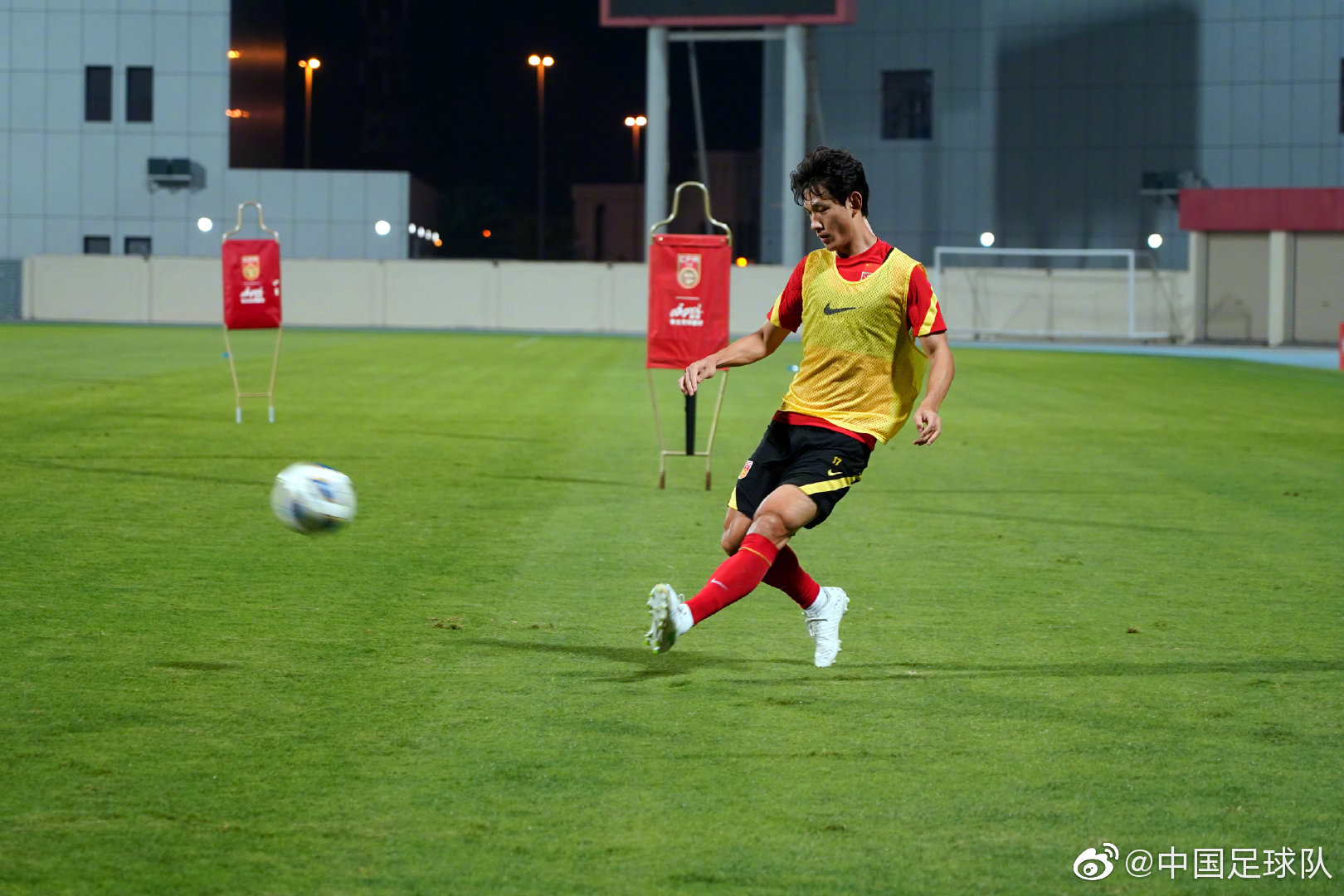 国足将迎战沙特男足哪里直播,国足将迎战沙特男足直播