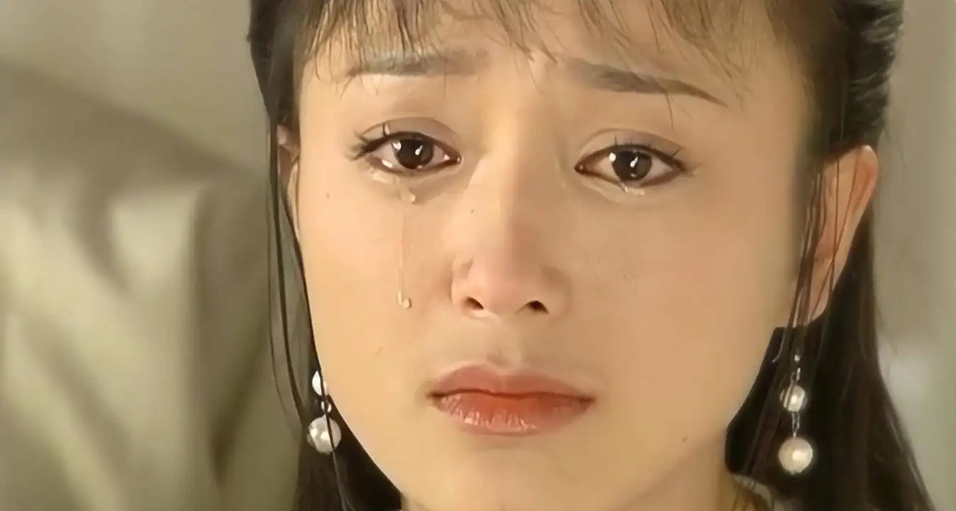 哪些明星整容后遗症越来越严重,整容明星后遗症对比图片