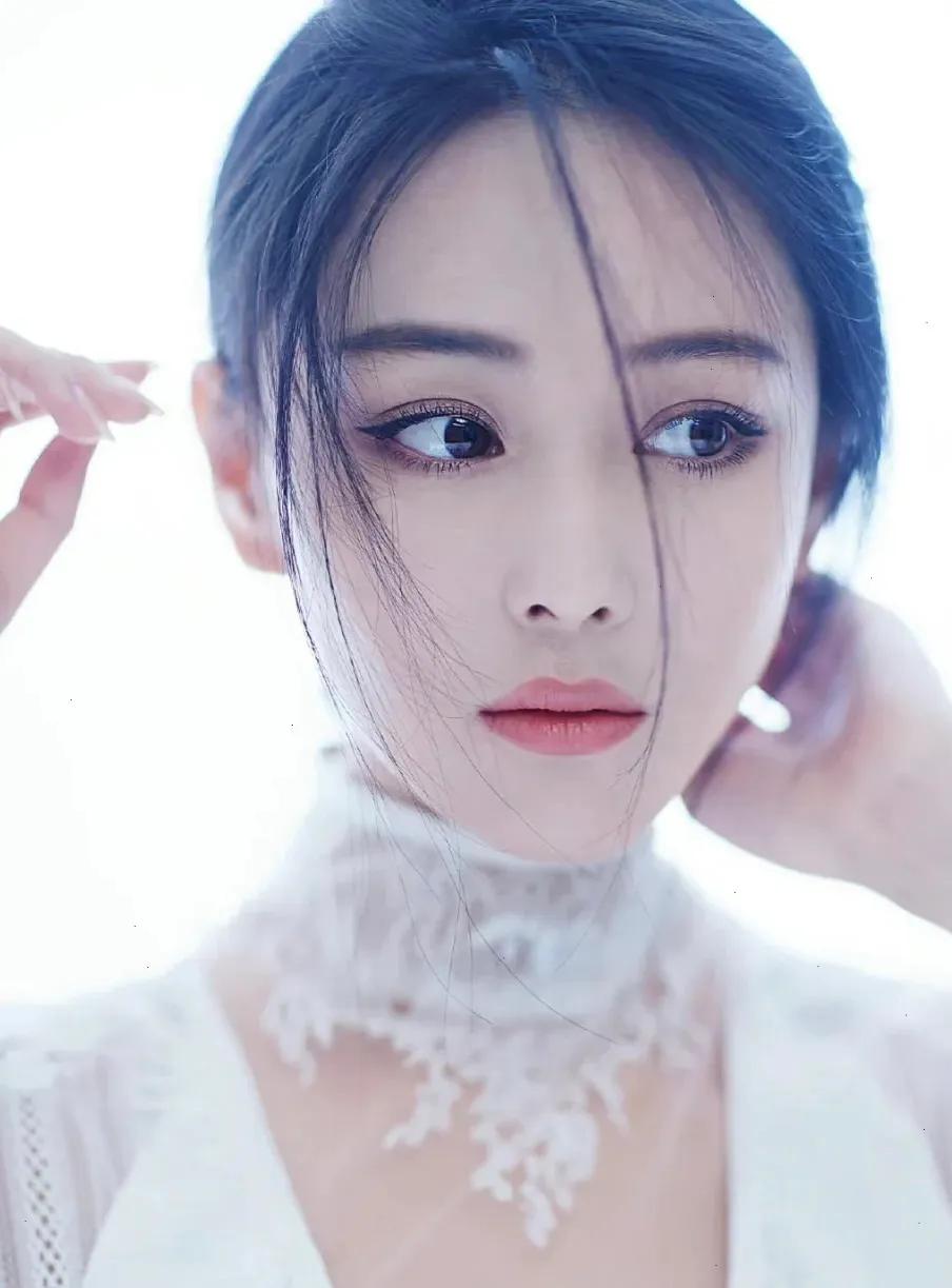 何洁张馨予最新视频,张馨予与何洁两个人的照片