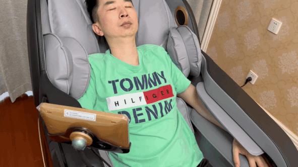 万元按摩椅奥佳华,万元以内的荣泰按摩椅推荐